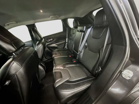 Used 2022 Jeep Cherokee Latitude Lux image 28