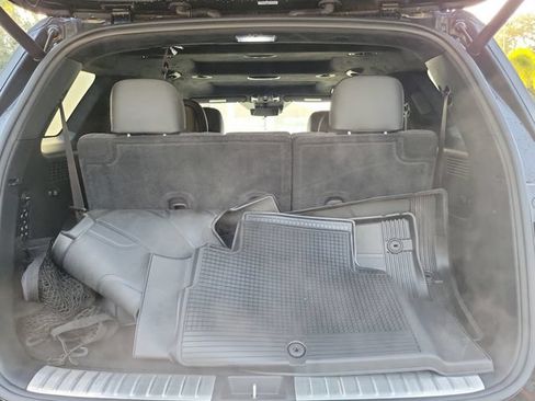 Used 2025 Hyundai Palisade Calligraphy AWD/4WD image 5