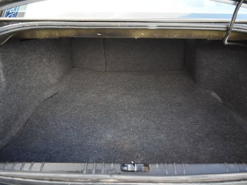Used 2015 Chevrolet Impala LTZ FWD image 32