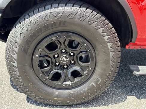 Used 2022 Ford Bronco Wildtrak image 43