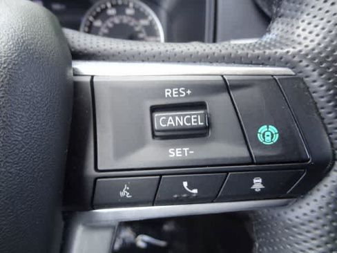 Used 2024 Mitsubishi Outlander SE FWD image 16