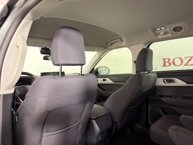 Used 2026 Ford Explorer Active RWD image 30