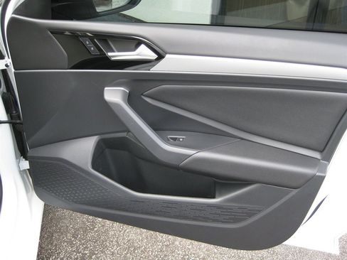 Used 2021 Volkswagen Jetta R-Line w/ R-Line Cold Weather Package image 29