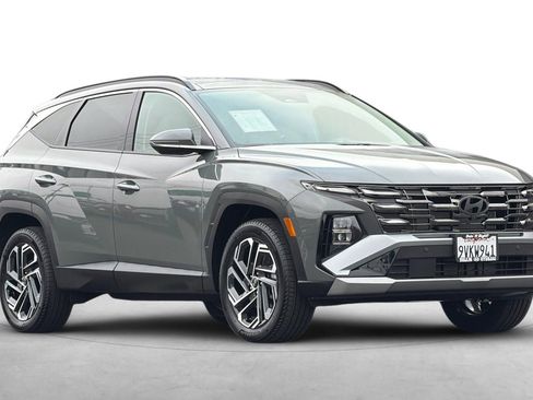 Certified 2025 Hyundai Tucson Limited image 11