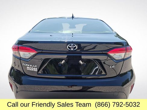 Used 2023 Toyota Corolla LE FWD image 5