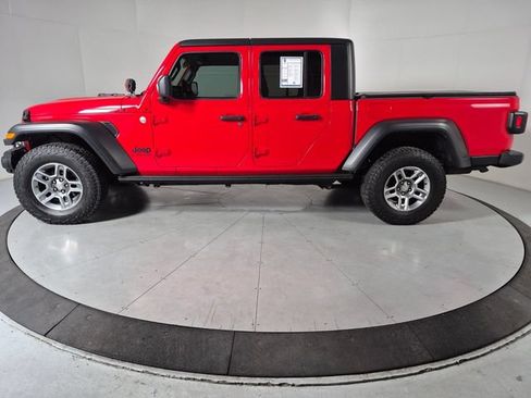 Used 2020 Jeep Gladiator Sport w/ Quick Order Package 24S AWD/4WD image 2