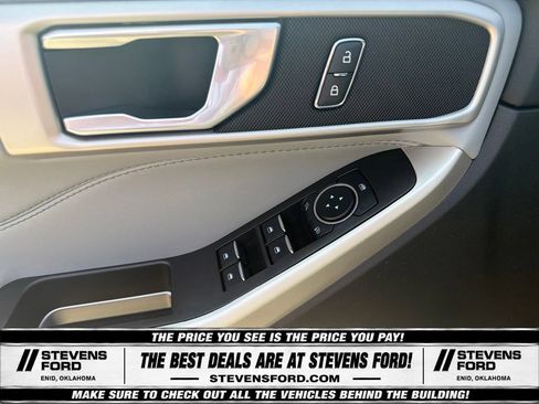 Used 2023 Ford Explorer XLT w/ Equipment Group 202A AWD/4WD image 20