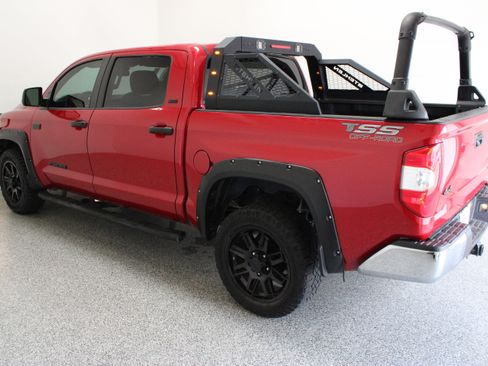 Used 2021 Toyota Tundra SR5 w/ SR5 Leather Package AWD/4WD image 10