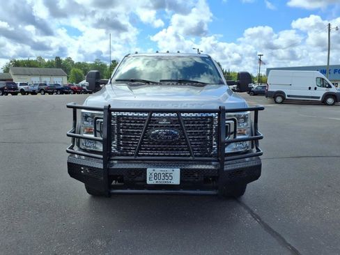 Used 2022 Ford F350 XLT image 9