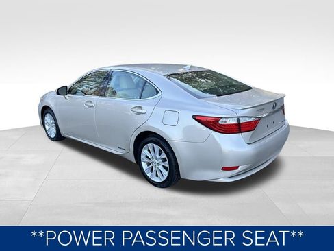 Used 2014 Lexus ES 300h image 10