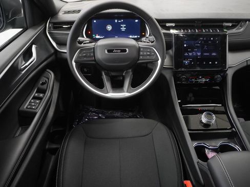 New 2026 Jeep Grand Cherokee L Laredo AWD/4WD image 19