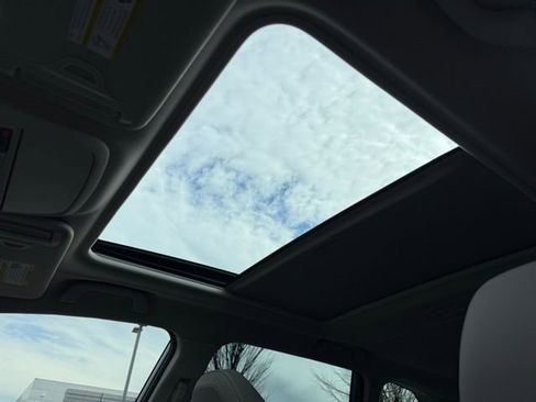 Used 2023 Subaru Forester Limited image 20