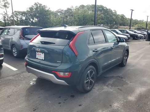 New 2025 Kia Niro EX w/ EX Cold Weather Package image 2