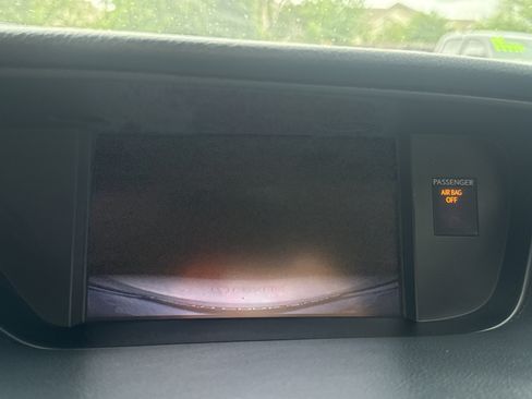 Used 2016 Lexus ES 350 w/ Luxury Package w/Wood Trim FWD image 12