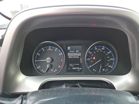 Used 2018 Toyota RAV4 XLE image 21