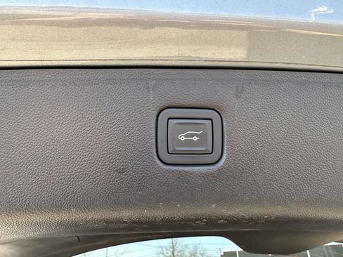 Used 2023 Chevrolet Blazer LT w/ Convenience Package FWD image 19