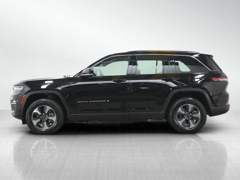 Used 2022 Jeep Grand Cherokee Limited 4xe w/ Luxury Tech Group II AWD/4WD image 2