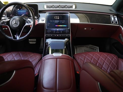 Used 2023 Mercedes-Benz S 580 4MATIC Sedan image 16