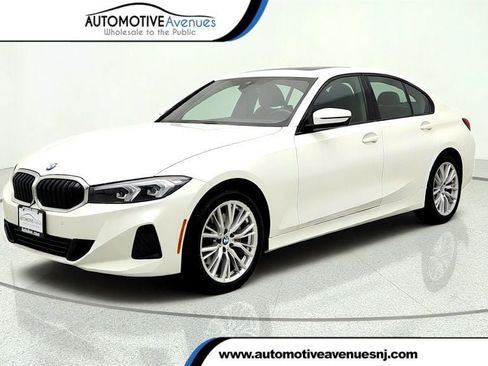 Used 2023 BMW 330i xDrive Sedan w/ Premium Package AWD/4WD image 1