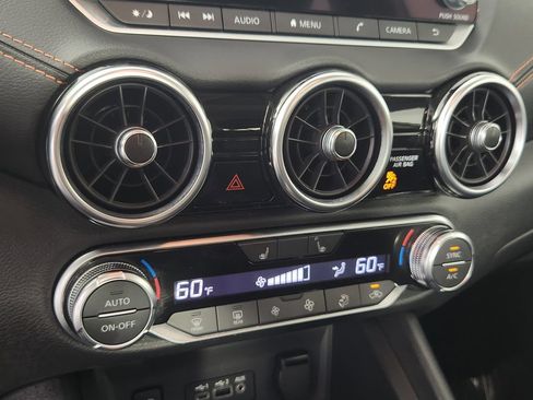 Certified 2025 Nissan Sentra SR FWD image 28