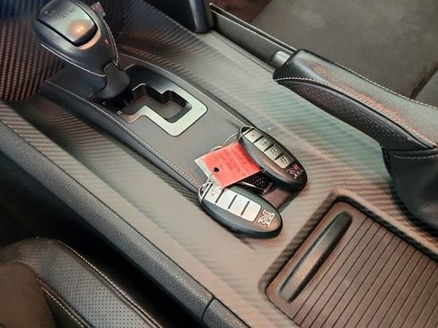 Used 2015 Nissan GT-R Premium AWD/4WD image 38