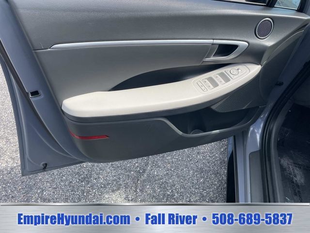 Used 2025 Hyundai Sonata SEL FWD image 15