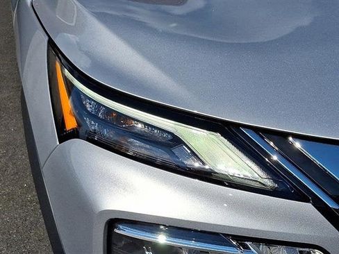 Certified 2023 Nissan Rogue SV w/ SV Premium B Package AWD/4WD image 10