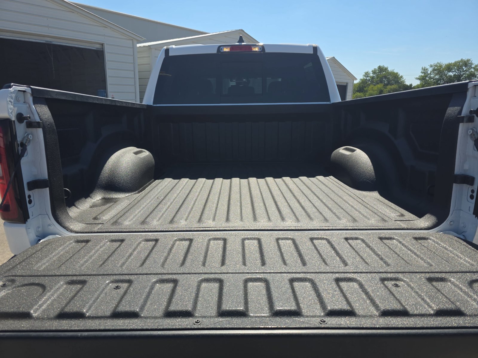 Used 2026 RAM 1500 Laramie w/ Night Edition AWD/4WD image 30