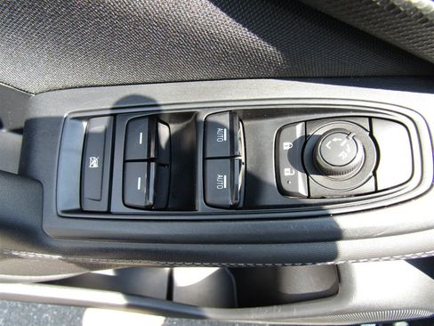 Used 2021 Subaru Forester Premium AWD/4WD image 16