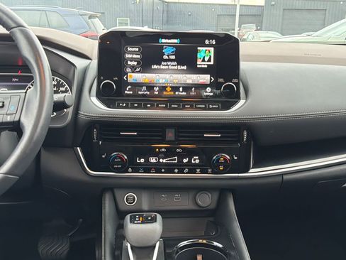 Certified 2023 Nissan Rogue SL w/ SL Premium Package FWD image 22