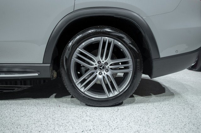 Certified 2026 Mercedes-Benz GLS 450 4MATIC image 7