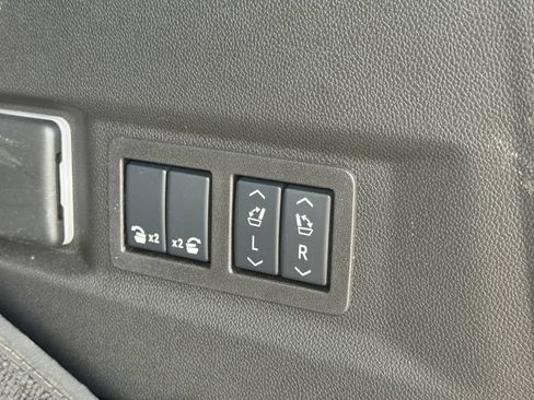Used 2026 GMC Yukon AT4 Ultimate AWD/4WD image 50