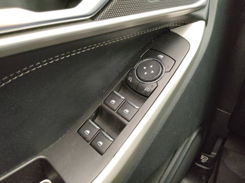 Used 2020 Ford Explorer XLT w/ Equipment Group 202A image 27