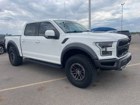 Used 2019 Ford F150 Raptor w/ Equipment Group 802A Luxury AWD/4WD image 2