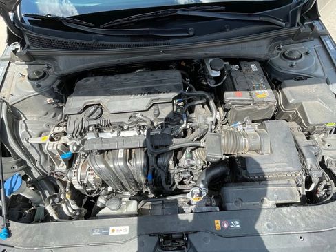 Used 2025 Hyundai Elantra Sport FWD image 23