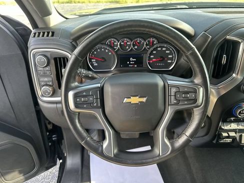 Used 2022 Chevrolet Silverado 1500 LT AWD/4WD image 13