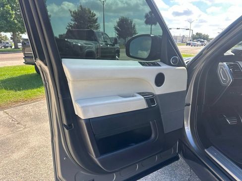 Used 2017 Land Rover Range Rover Sport Supercharged AWD/4WD image 7