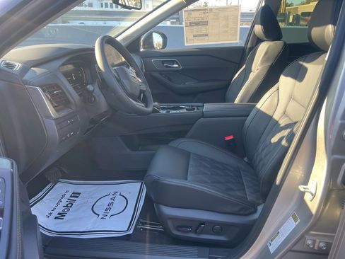 New 2026 Nissan Rogue Platinum w/ Platinum Premium Package image 22