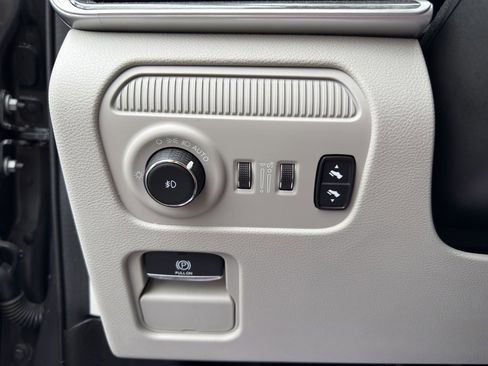 Used 2022 Jeep Wagoneer Series III image 19