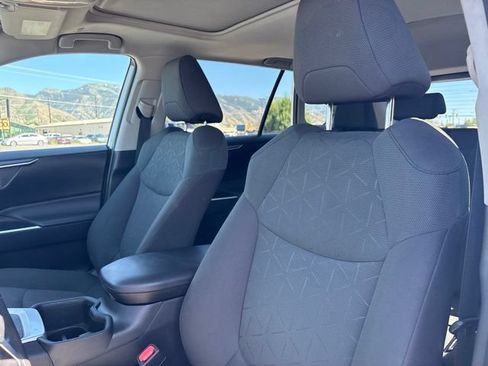 Used 2024 Toyota RAV4 XLE w/ Convenience Package AWD/4WD image 11