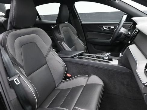Used 2024 Volvo S60 B5 Plus w/ Climate Package FWD image 30