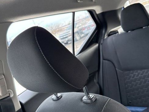 Used 2021 Nissan Kicks S image 15