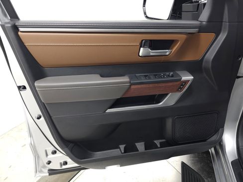 Used 2025 Toyota Sequoia Limited image 16