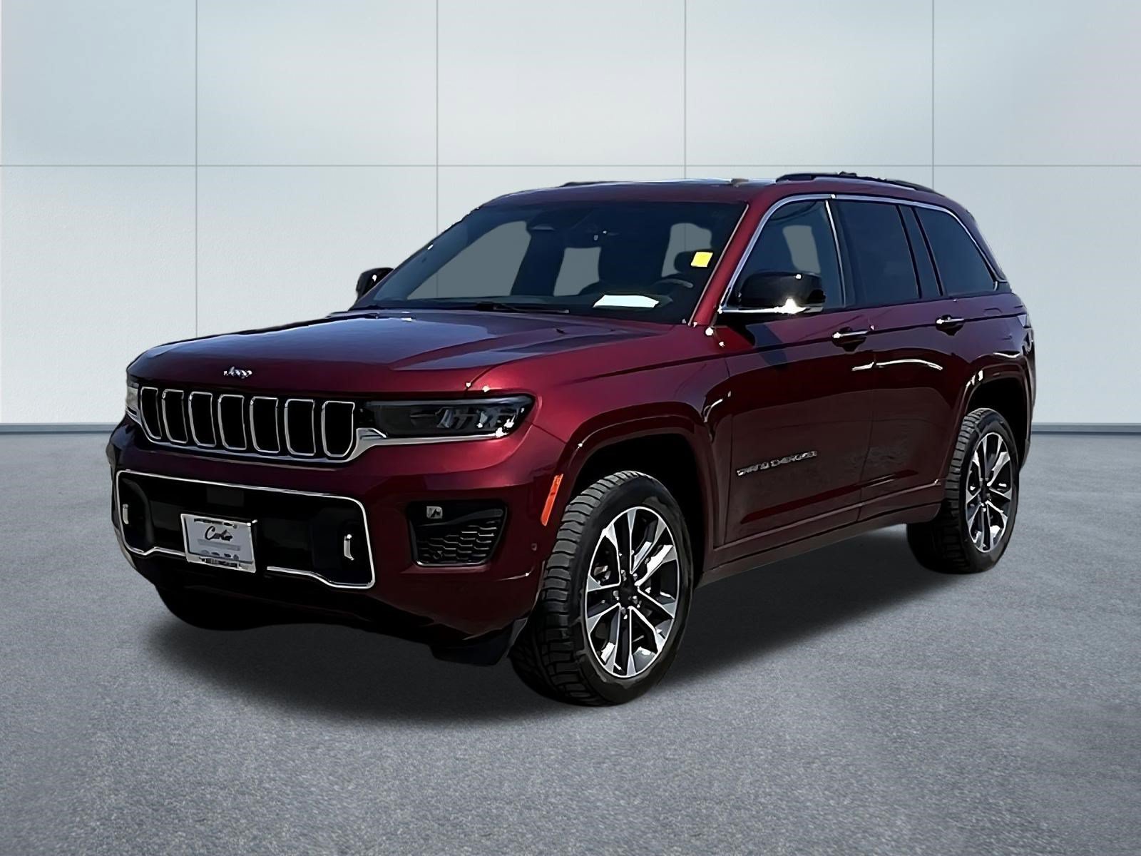 Used 2023 Jeep Grand Cherokee Overland AWD/4WD image 3
