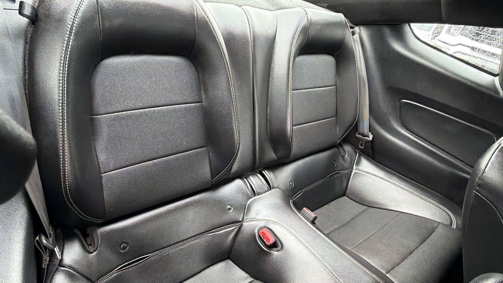 Used 2020 Ford Mustang Premium RWD image 21