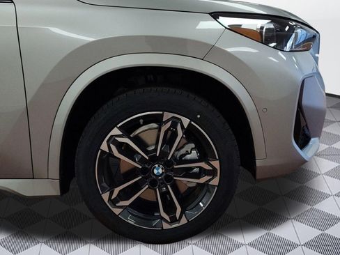 Used 2026 BMW X1 xDrive28i w/ Technology Package AWD/4WD image 11