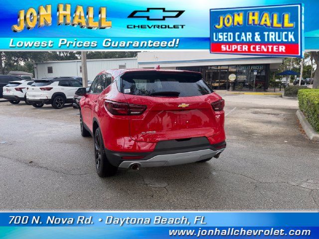 Used 2023 Chevrolet Blazer LT FWD image 7