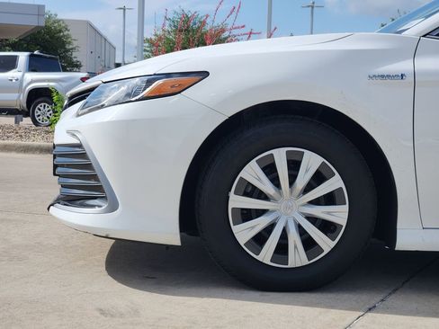 Used 2021 Toyota Camry LE w/ Cold Weather Package FWD image 8