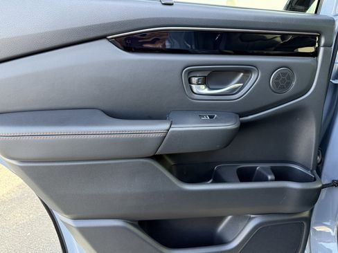 Certified 2024 Honda Pilot TrailSport image 25