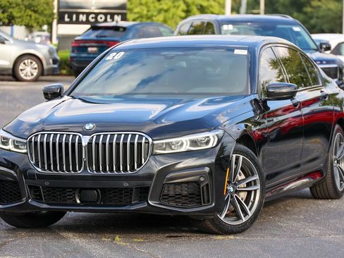 Used 2020 BMW 750i xDrive w/ Executive Package AWD/4WD image 21